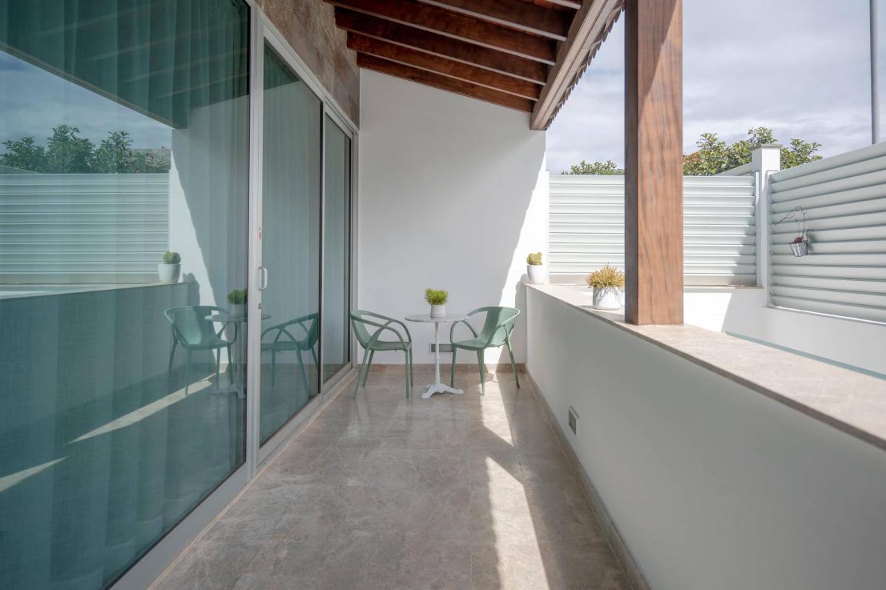 The Moss - Luxury Villa In Corralejo Near The Beach Exterior photo